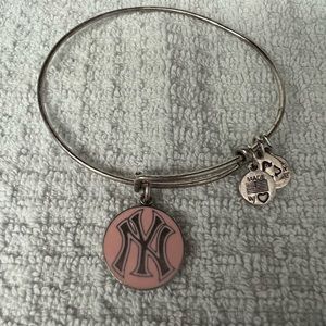Alex and Ani NY Yankees bracelet